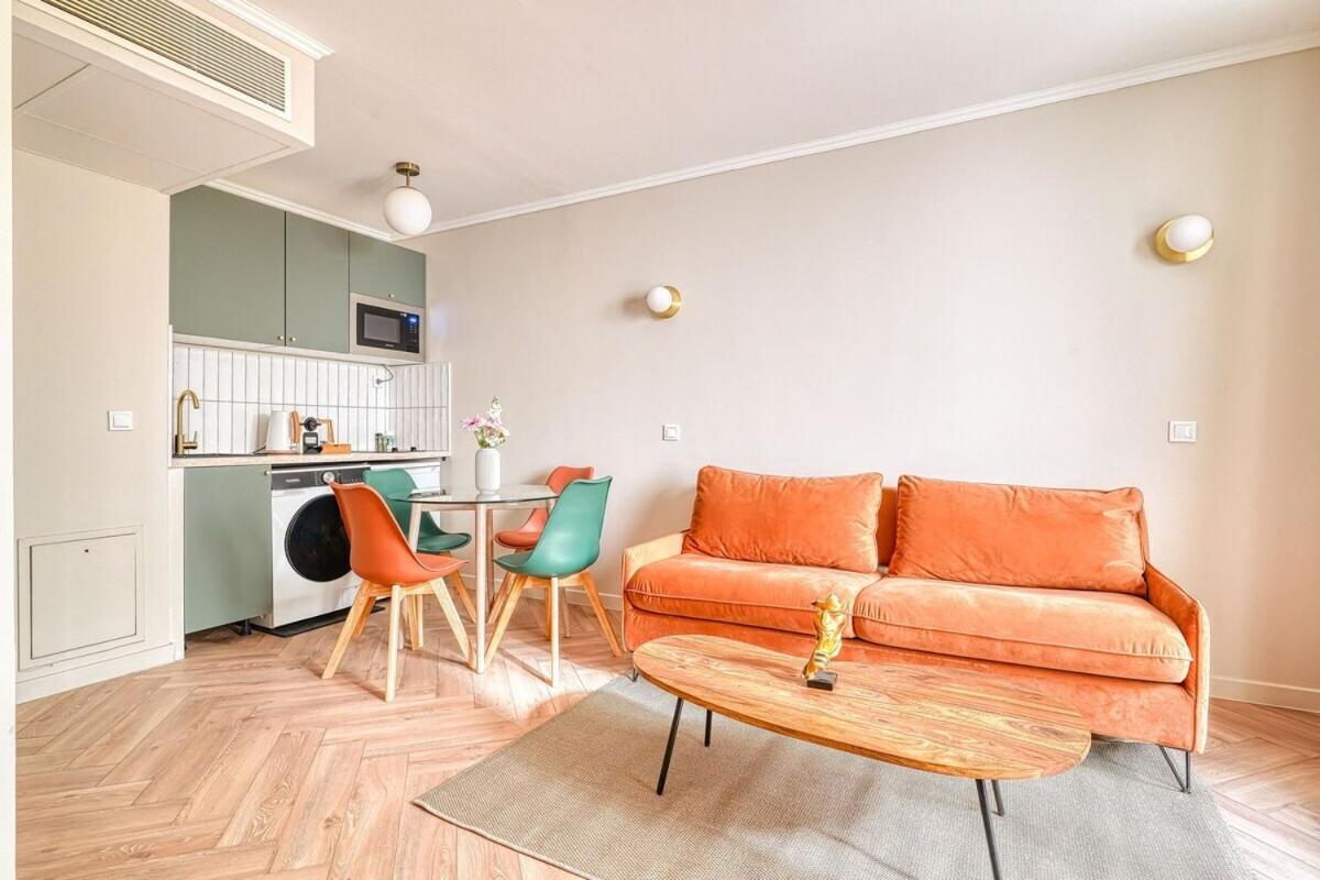 Eden Suite Paris La Defense Курбьовоа Екстериор снимка
