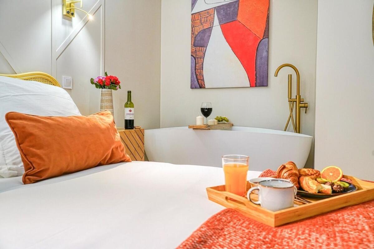 Eden Suite Paris La Defense Курбьовоа Екстериор снимка
